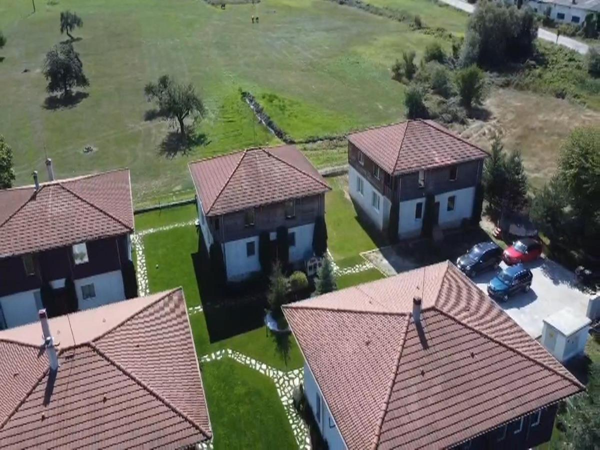 Къща За Гости "Марковски" Raduil Exterior foto